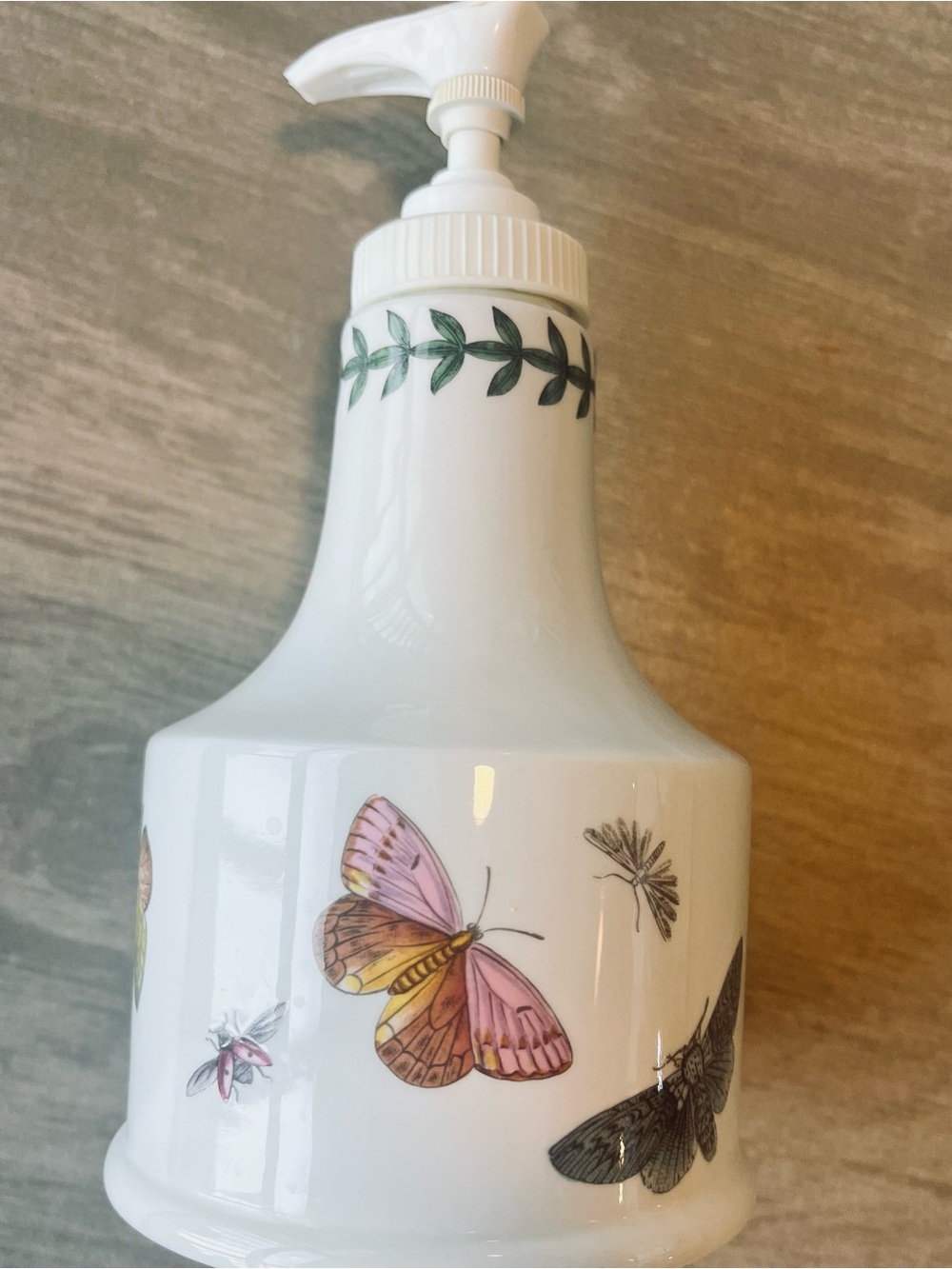 Portmeirion Botanic Garden
7” Soap Dispenser - Picture 5 of 6
